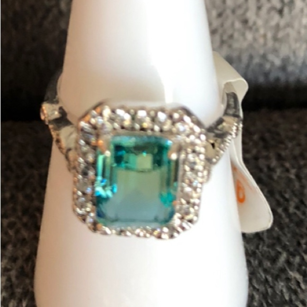 Hi Everyone This Ring Is Lime Omnre Crystal Rhodium Plated Retail $82